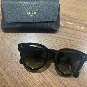 Céline 41049/S Black Sunglasses (Preowned)